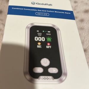 Combustible gas and carbon monoxide alarm